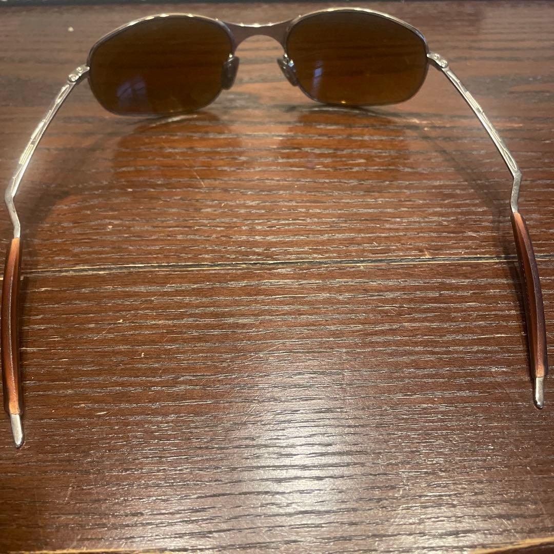 Oakley サングラス ブラウンレンズ