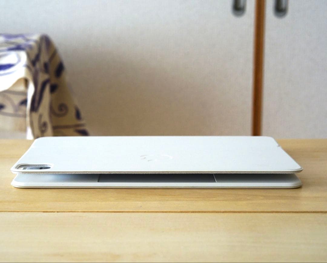 11インチiPad Air,Pro用Magic Keyboard ホワイト