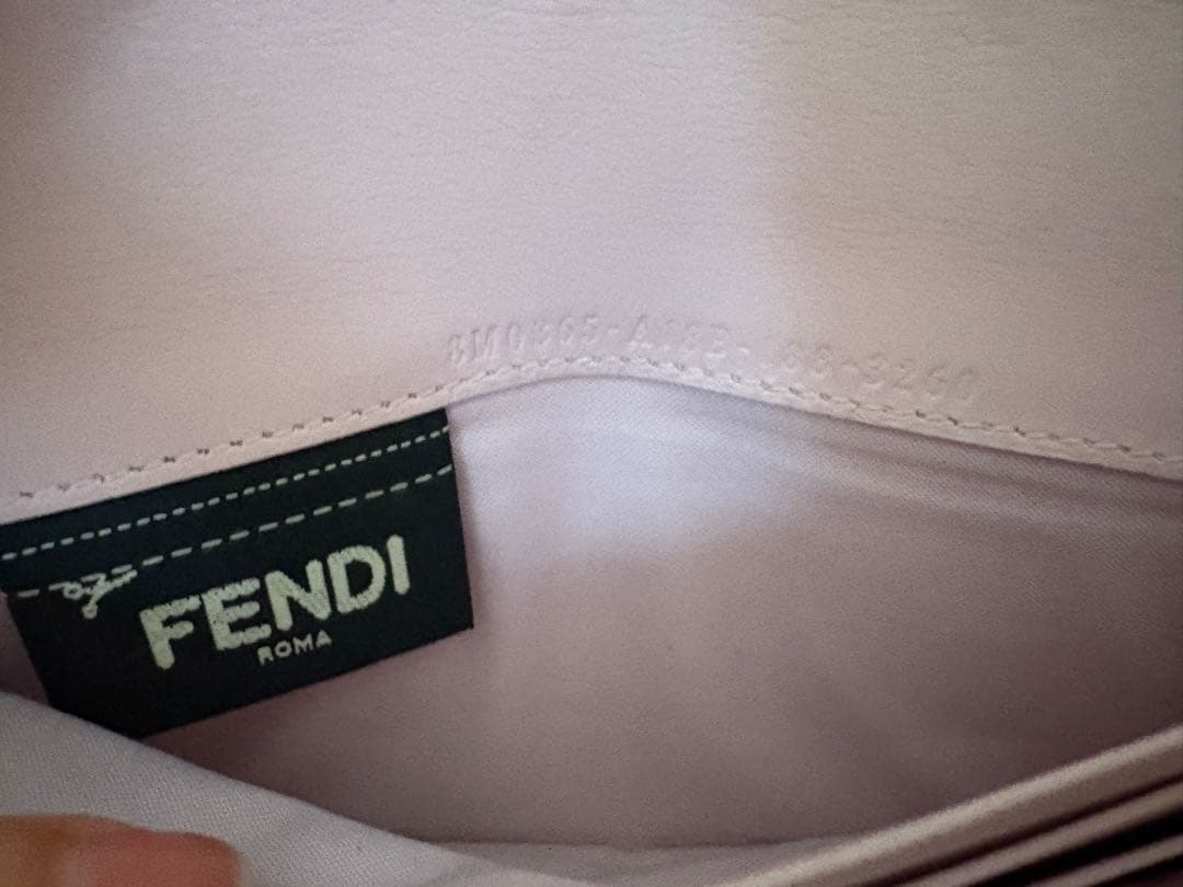 FENDI チェーンウォレット
