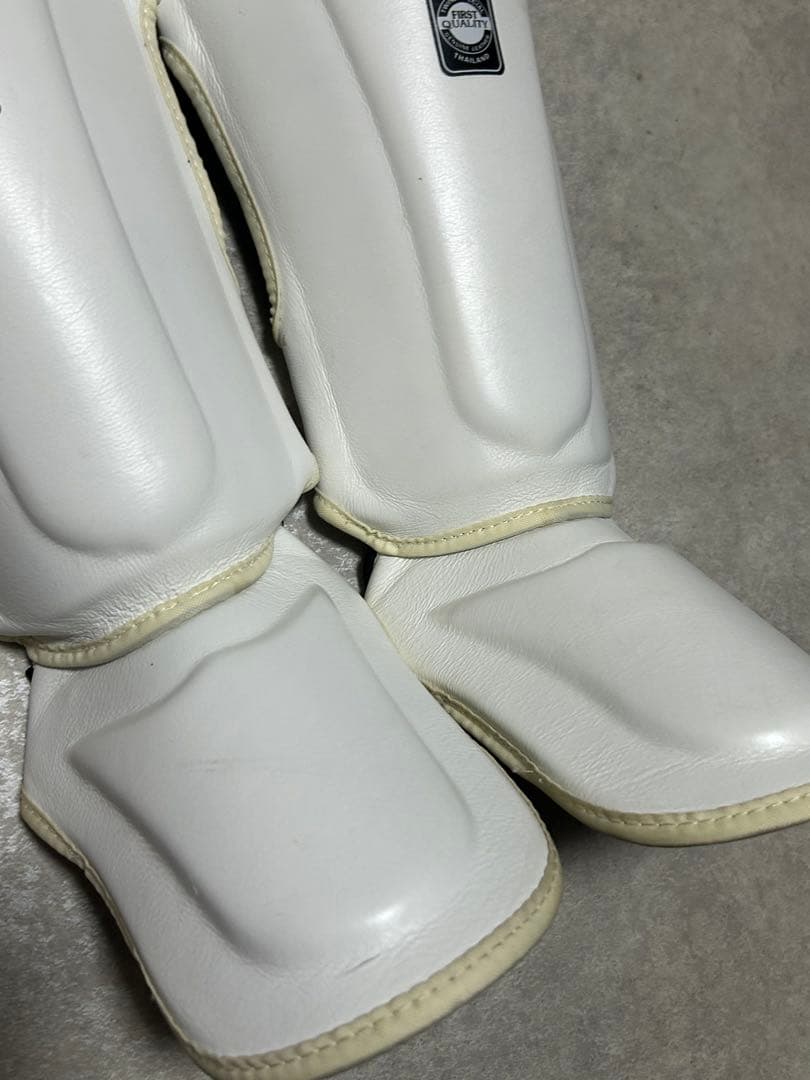 セット WINDY ボクシンググローブ 黒　8oz 美品　レガース　Sサイズ