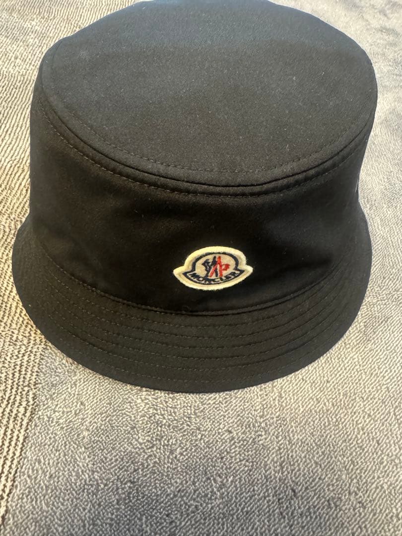 MONCLER バケットハット 黒