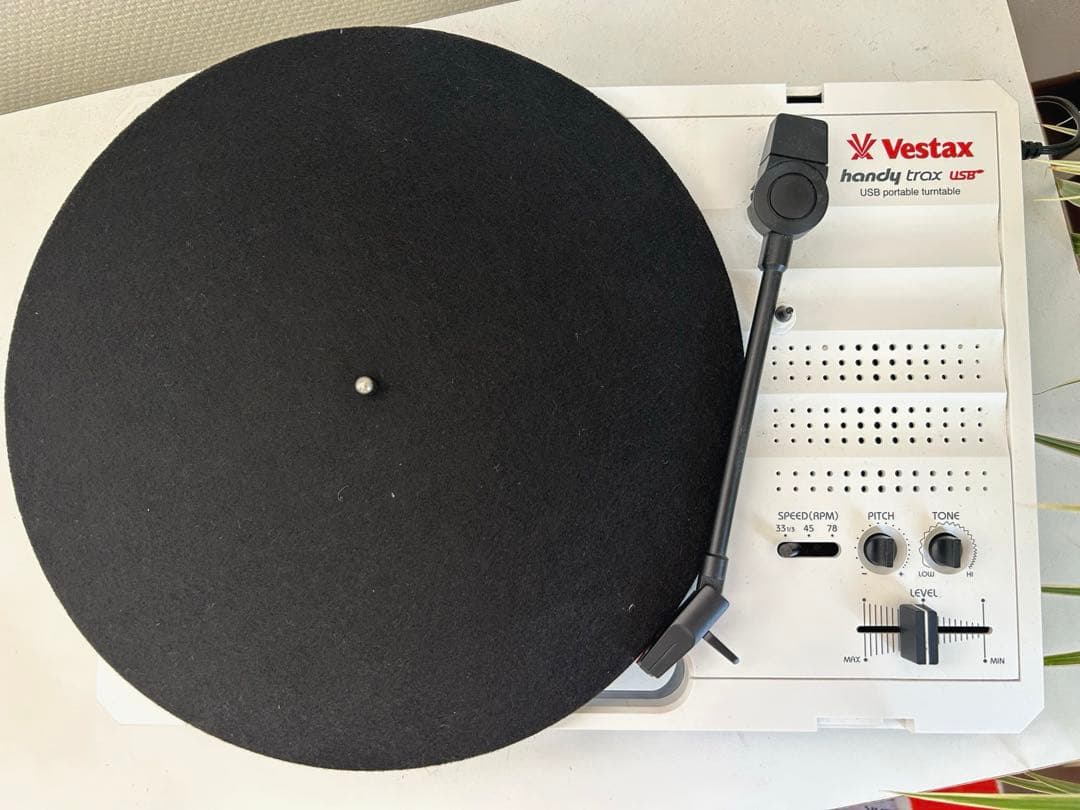 ☆Vestax Handy Trax USB ポータブルターンテーブル☆