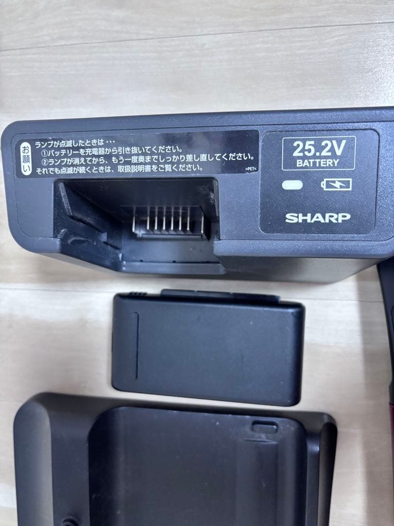 【訳あり】SHARP RACTIVE AIR スティッククリーナー本体　正規品