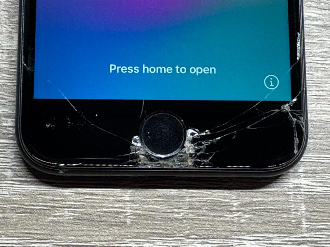 【訳あり】iPhone SE 第2世代 (SE2) 64GB