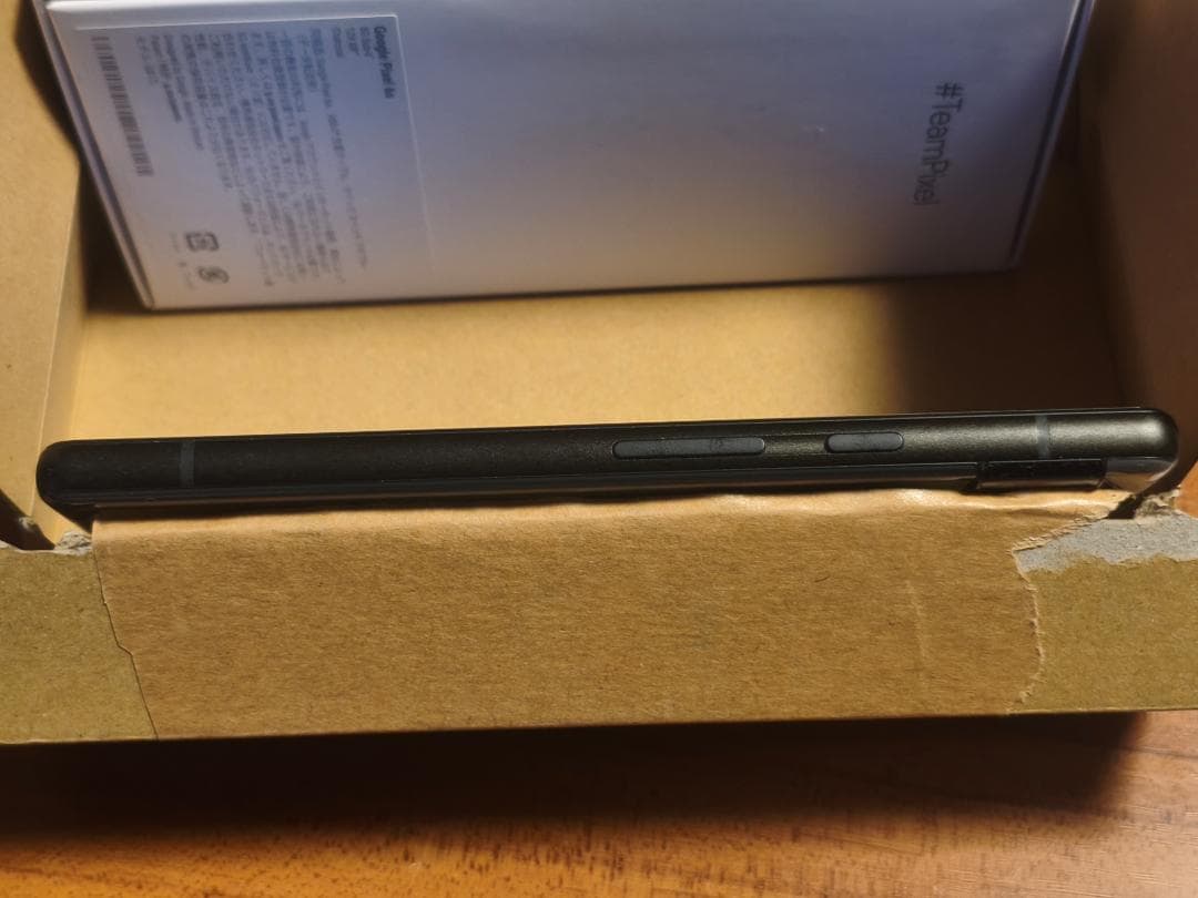 【スマホ本体】Google Pixel6a 128GB Charcoal＋おまけ