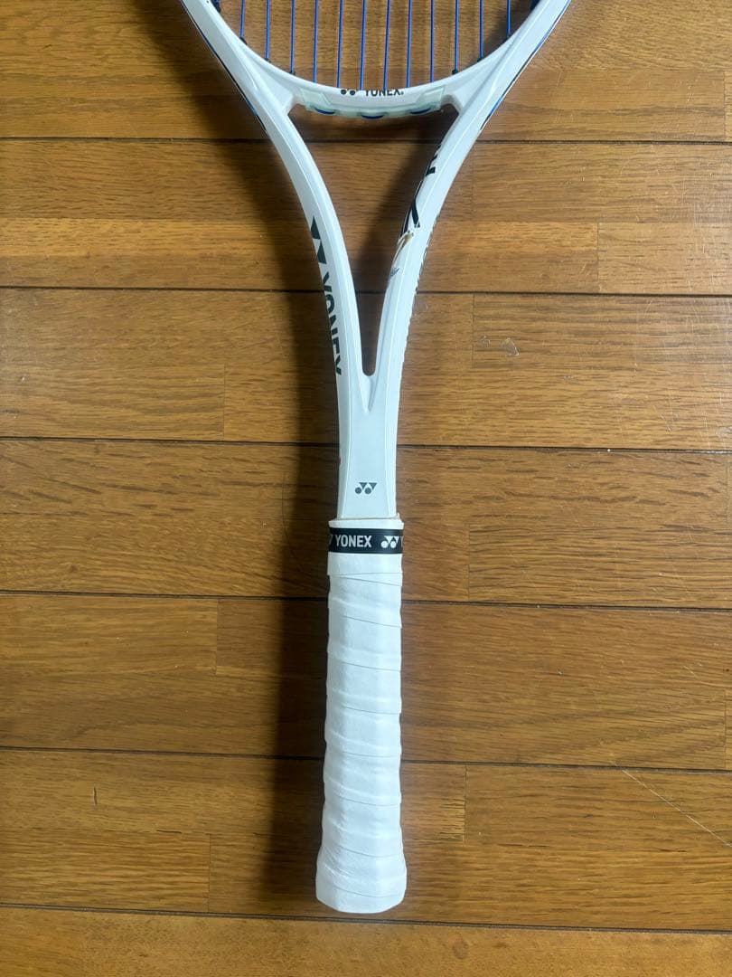 YONEX GEOBREAK 70s ホワイト