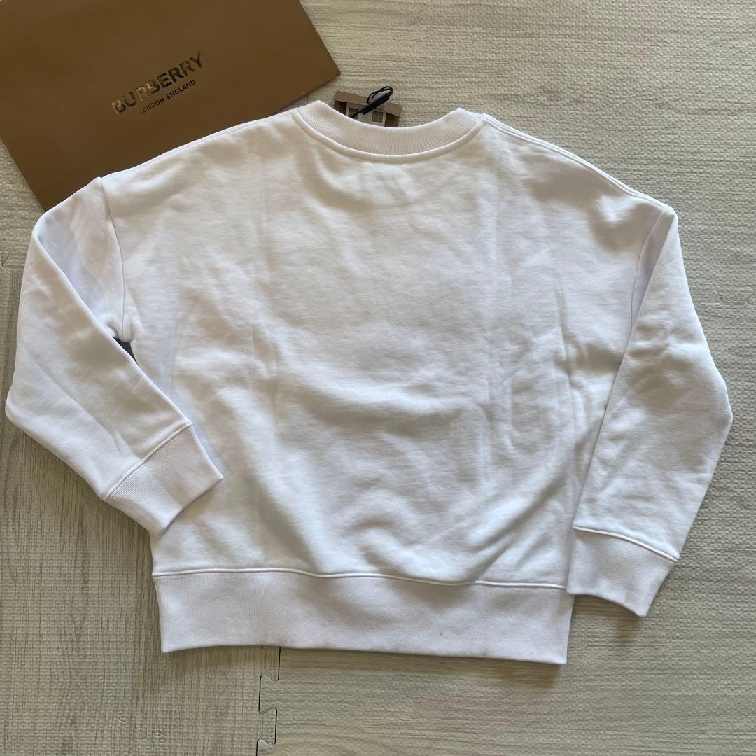 ポ*ポ様 Burberry バーバリー　トレーナー　タグ付き　8Y128 【新品
