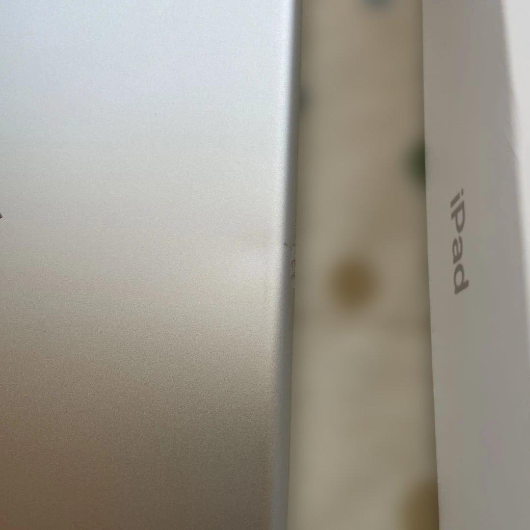 Apple iPad シルバー 本体 MK2L3J/A 64GB 第9世代