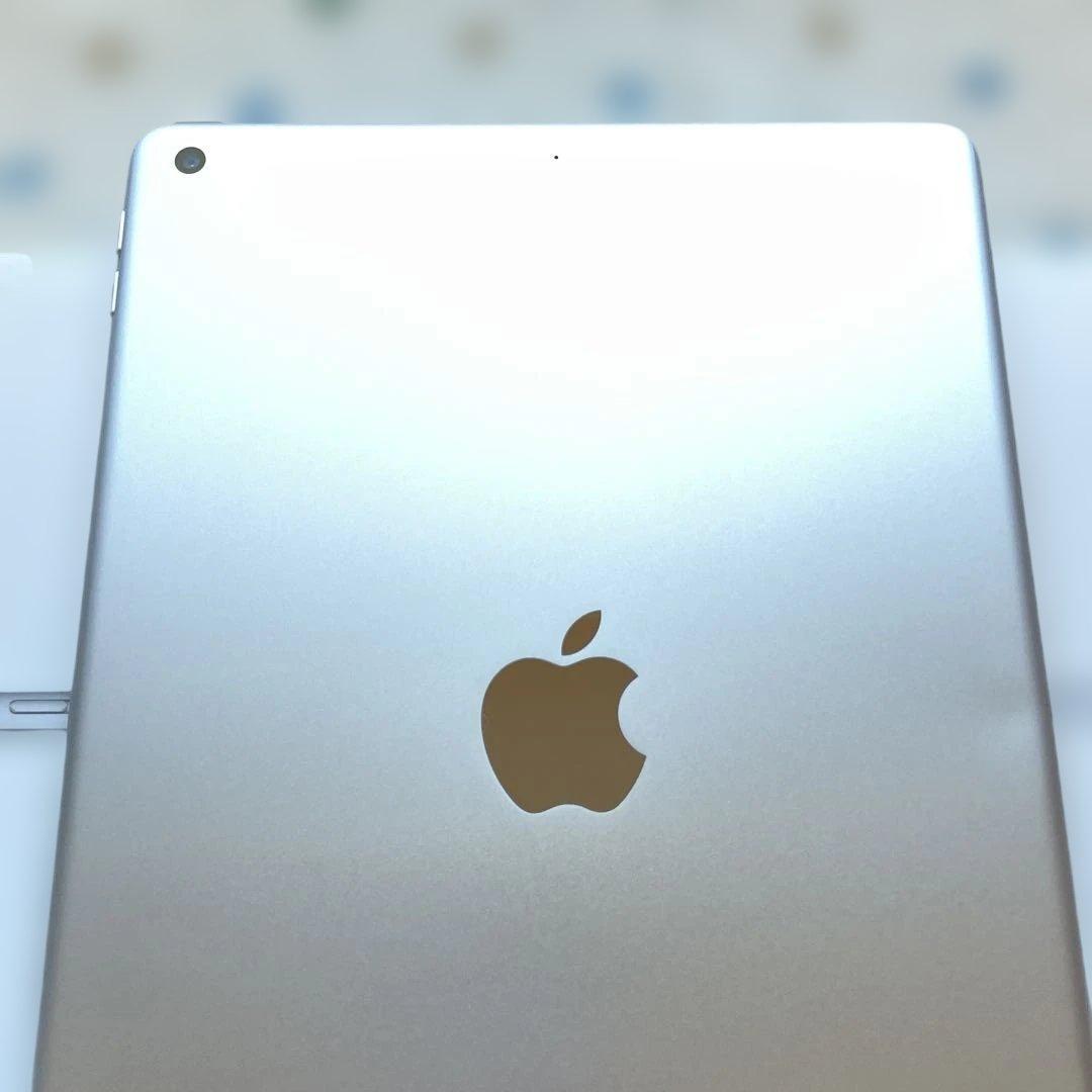 Apple iPad シルバー 本体 MK2L3J/A 64GB 第9世代