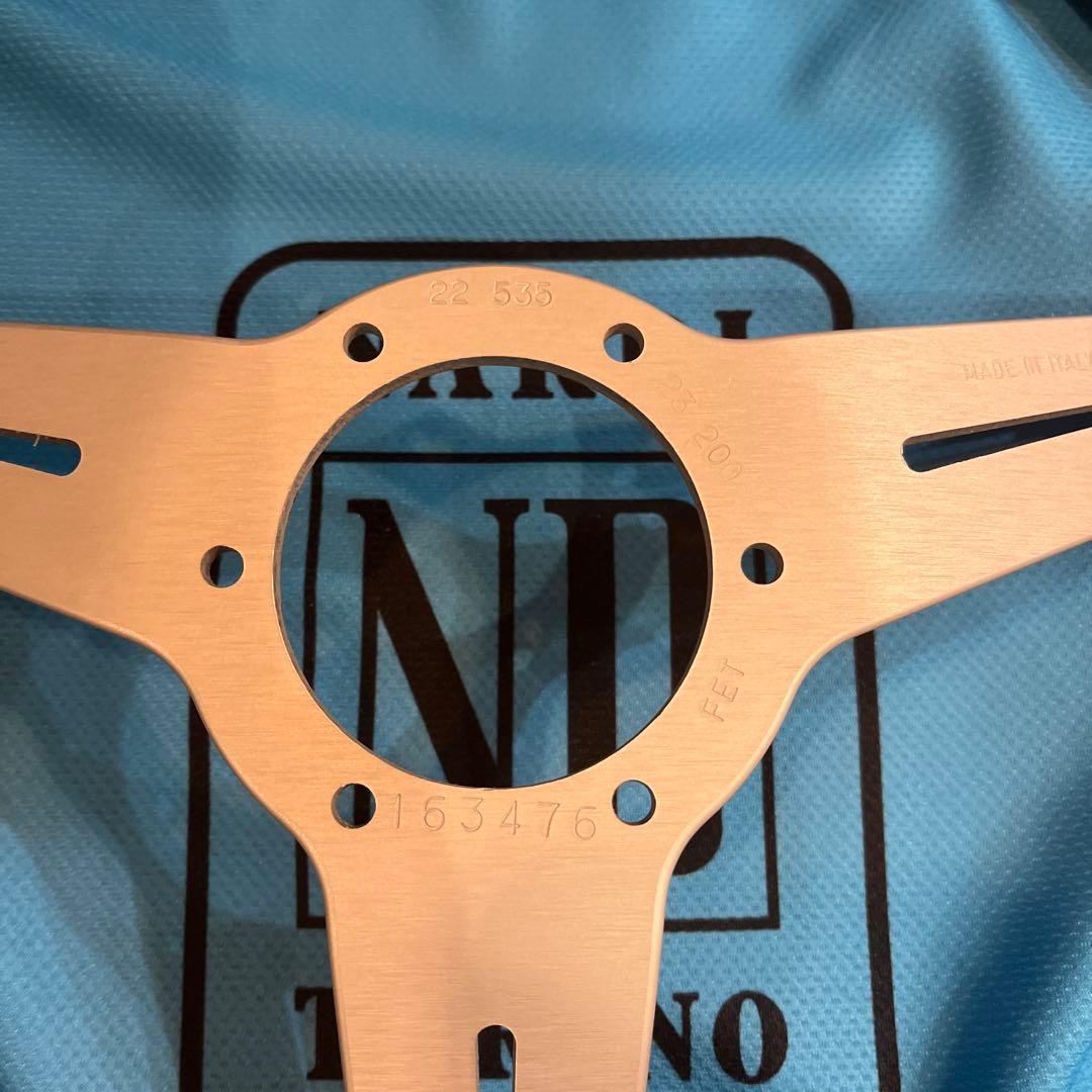 ナルディ　ウッドステアリング　N162 正規品