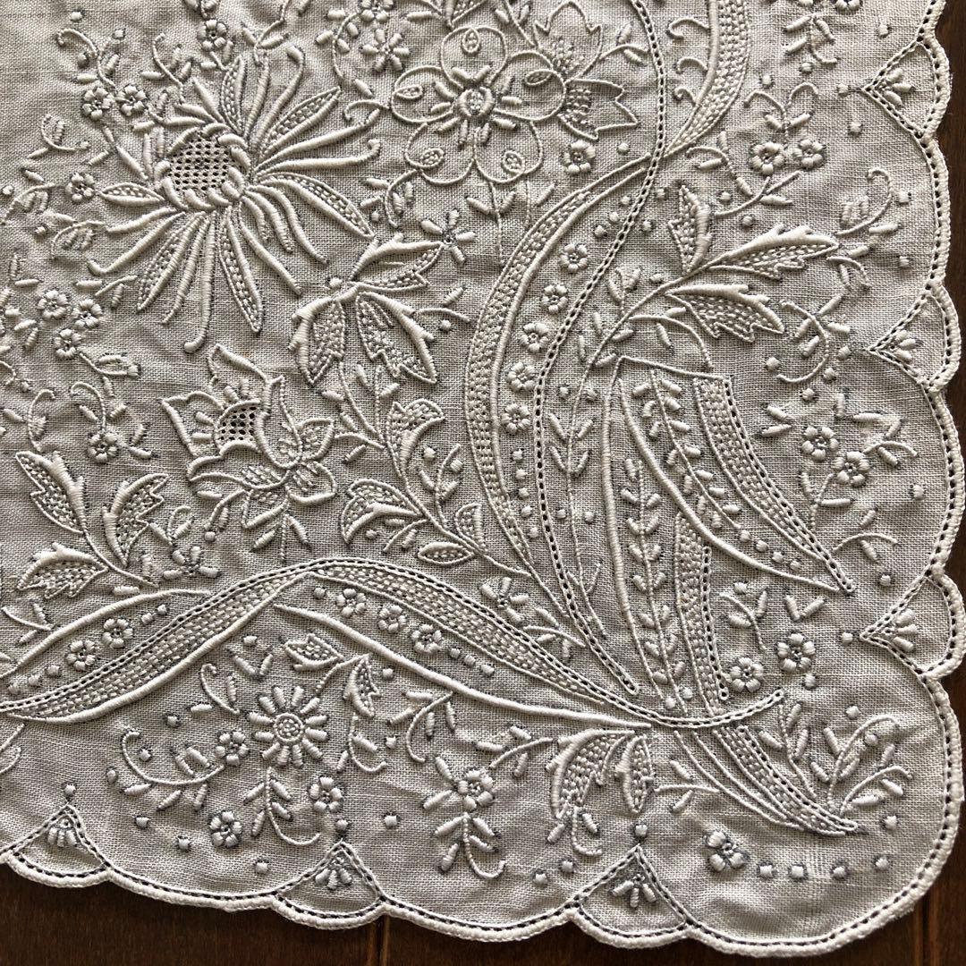未使用　SWATOW ハンカチ　汕頭　手刺繍　スワトウ　花柄　パッケージなし発送