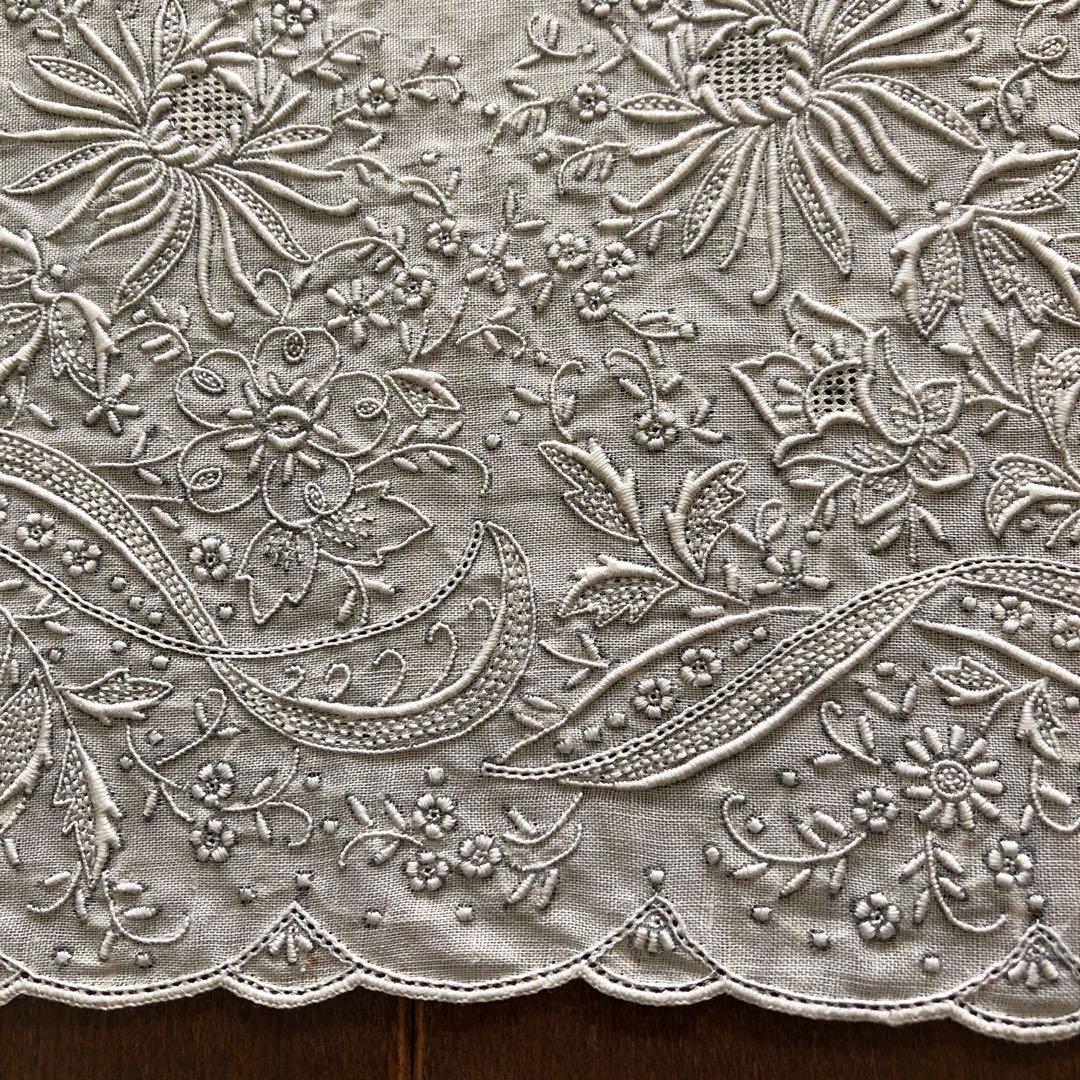 未使用　SWATOW ハンカチ　汕頭　手刺繍　スワトウ　花柄　パッケージなし発送