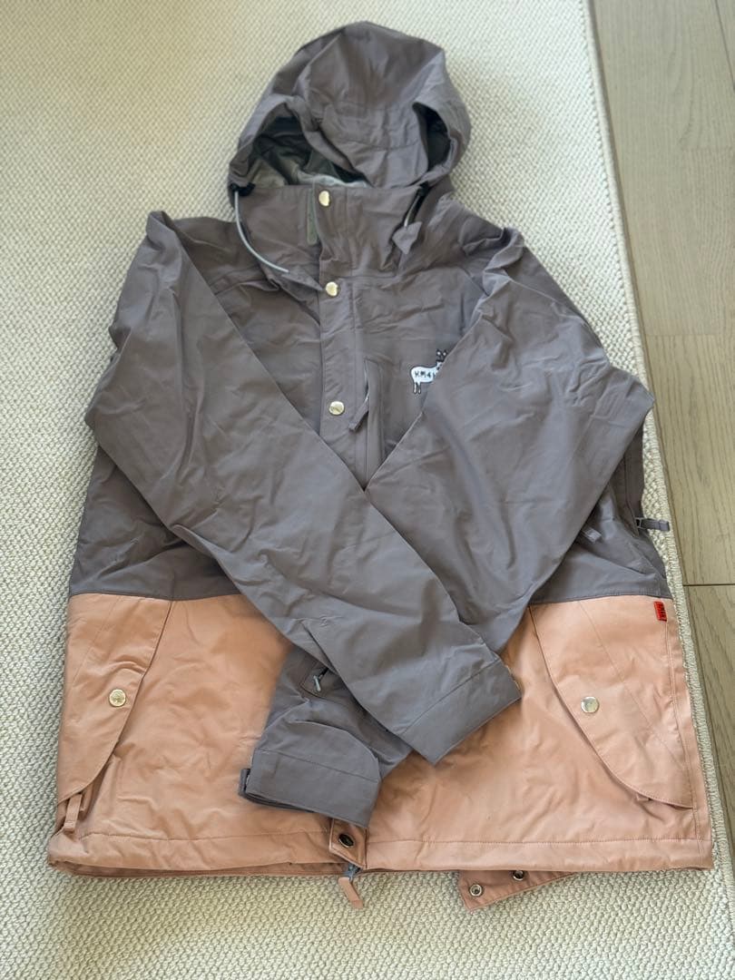 KM4K スノーボードジャケット M 美品 レディース