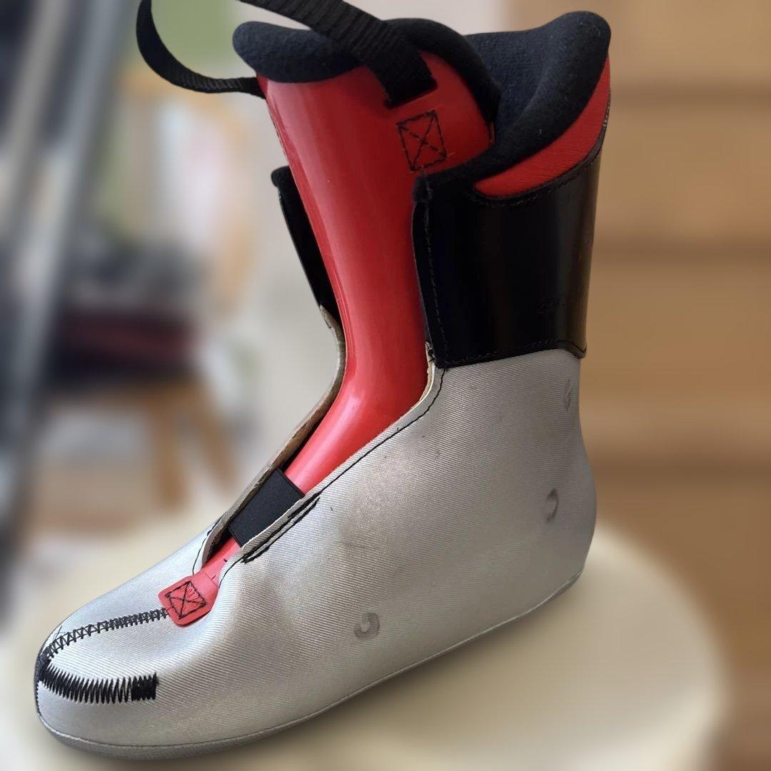 【美品】ATOMIC アトミックジュニア スキーブーツ 23〜23.5