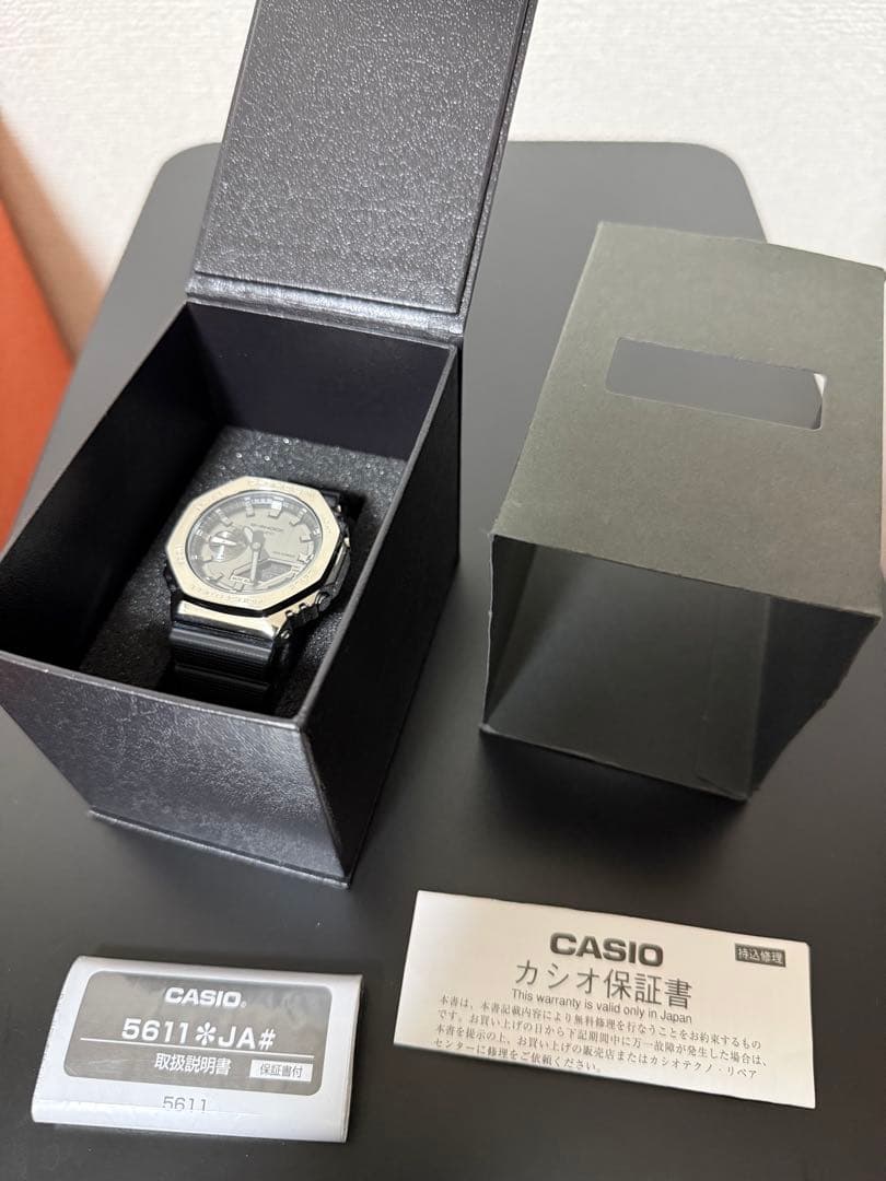 【美品】GーSHOCK 2100シリーズ/GM-2100-1AJF