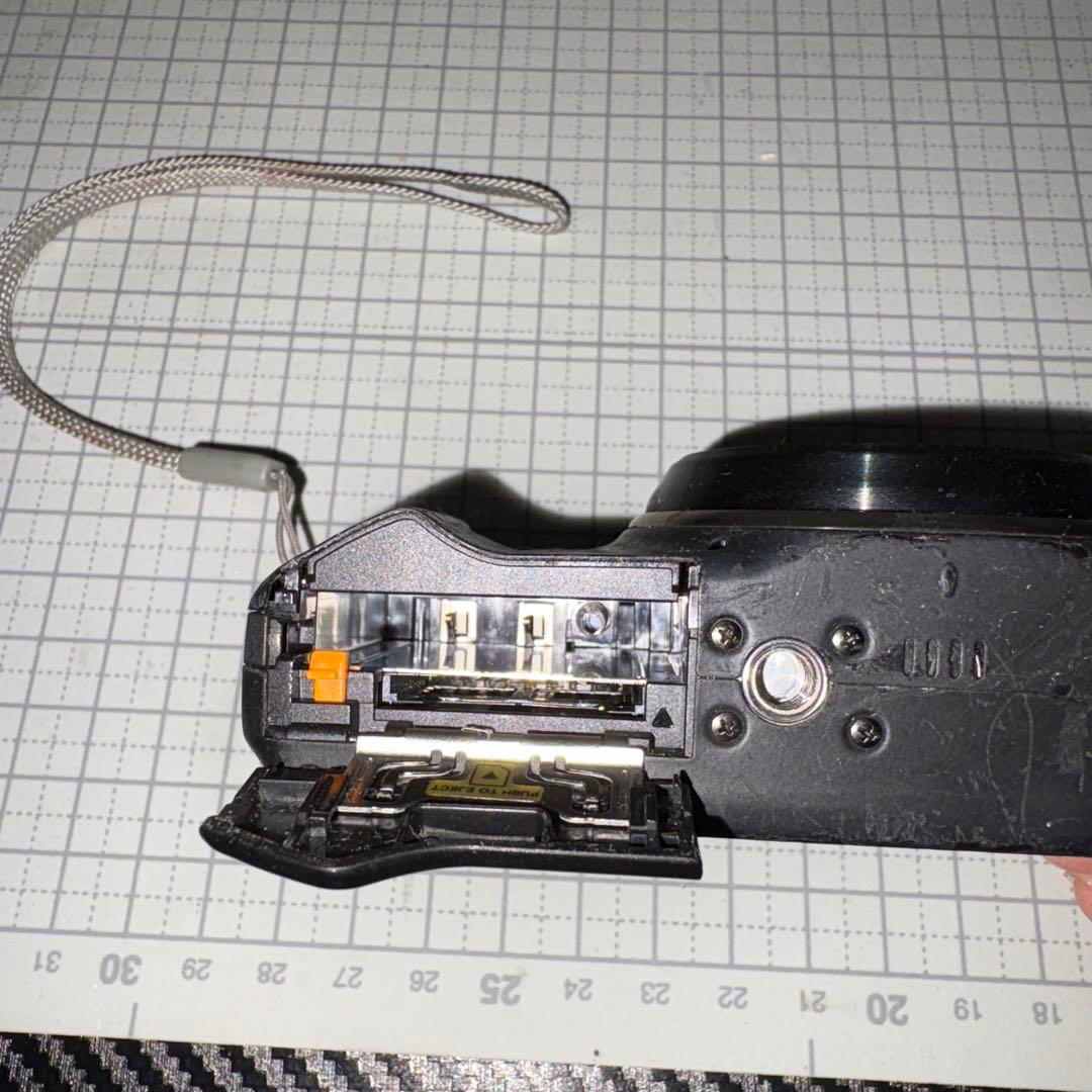 FUJIFILM FinePix F800EXR ブラック