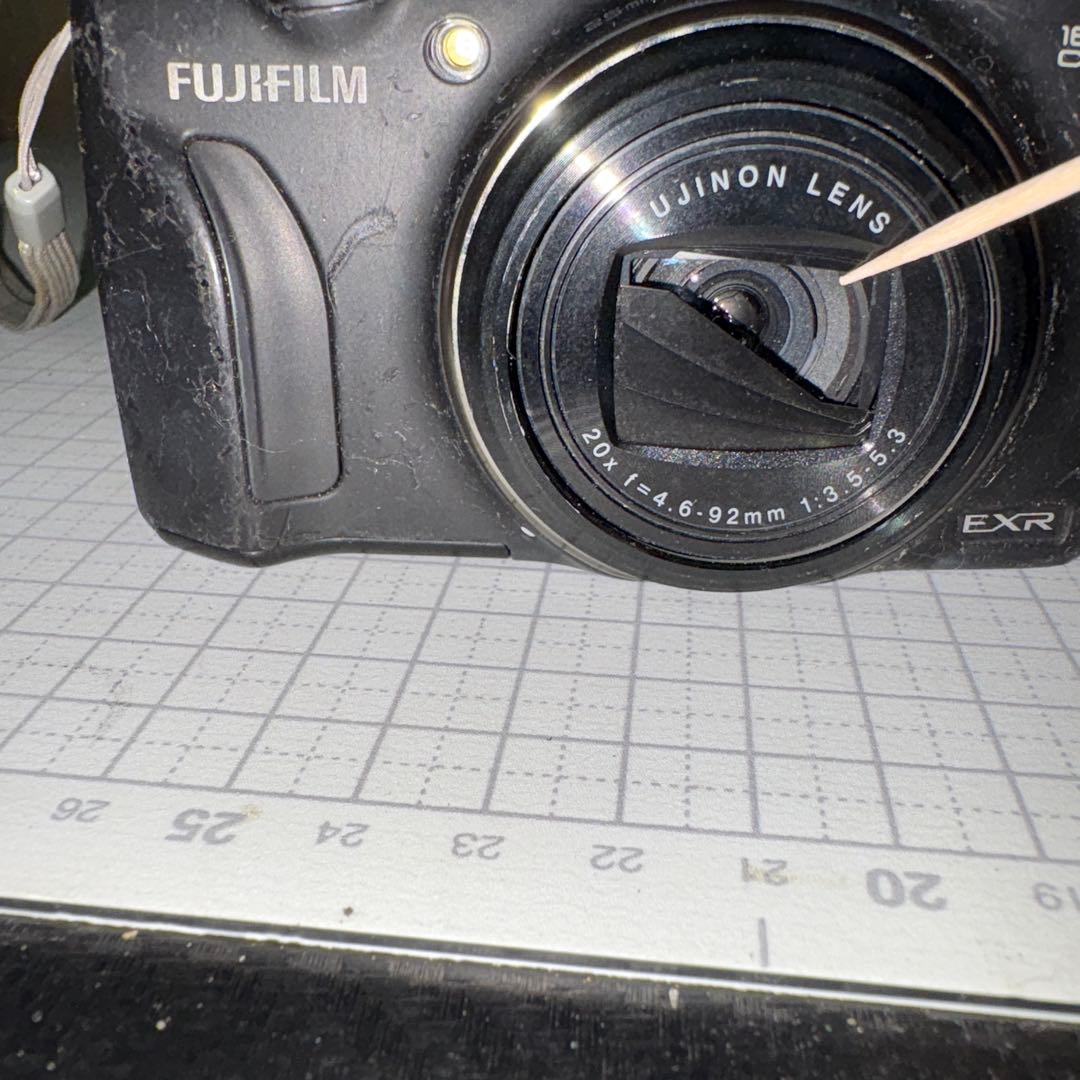 FUJIFILM FinePix F800EXR ブラック