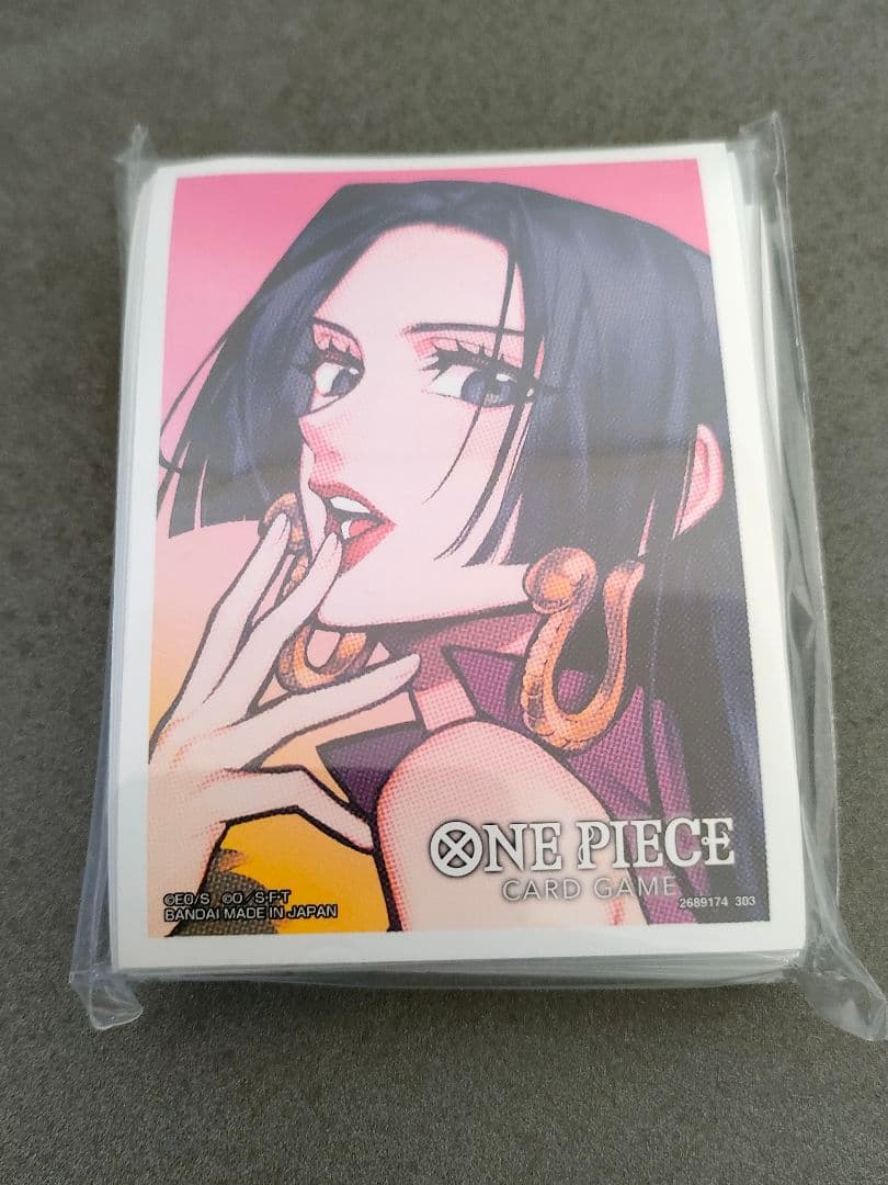 新品未開封 スリーブ各種 ウタ ハンコック ペローナ ワンピースカードゲーム