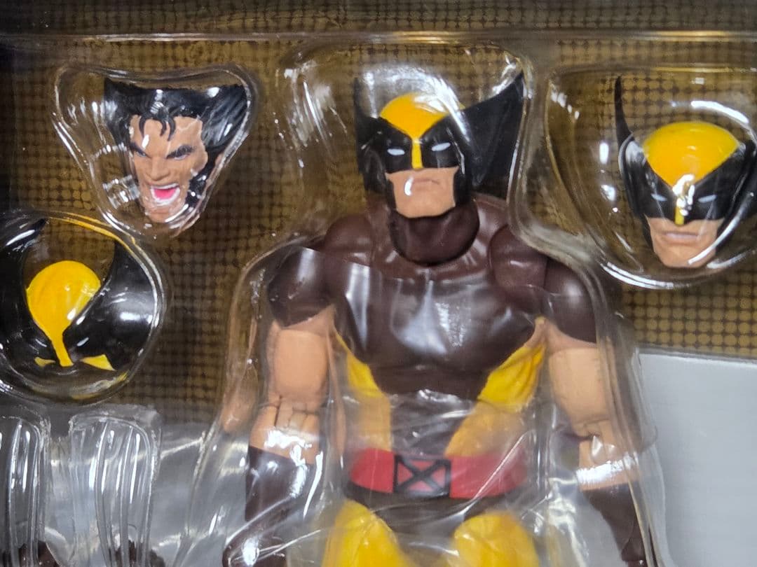 MAFEX No.138 ウルヴァリン (BROWN COMIC Ver.)