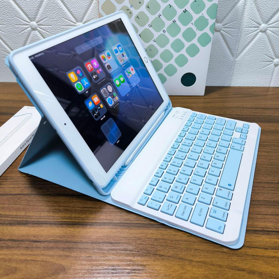 iPad 第7世代 Wi-Fi 128GB ケースとキーボード、タッチペン