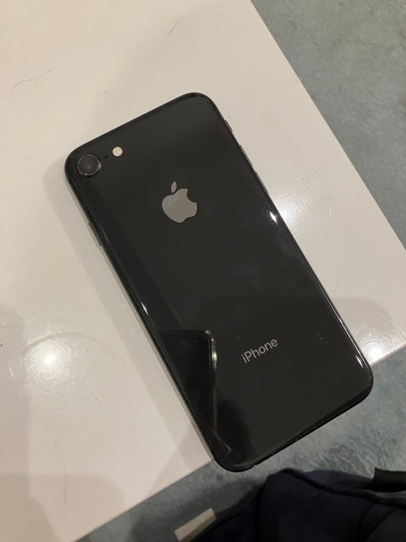 ♡*様 iPhone8 本体　スペースグレー