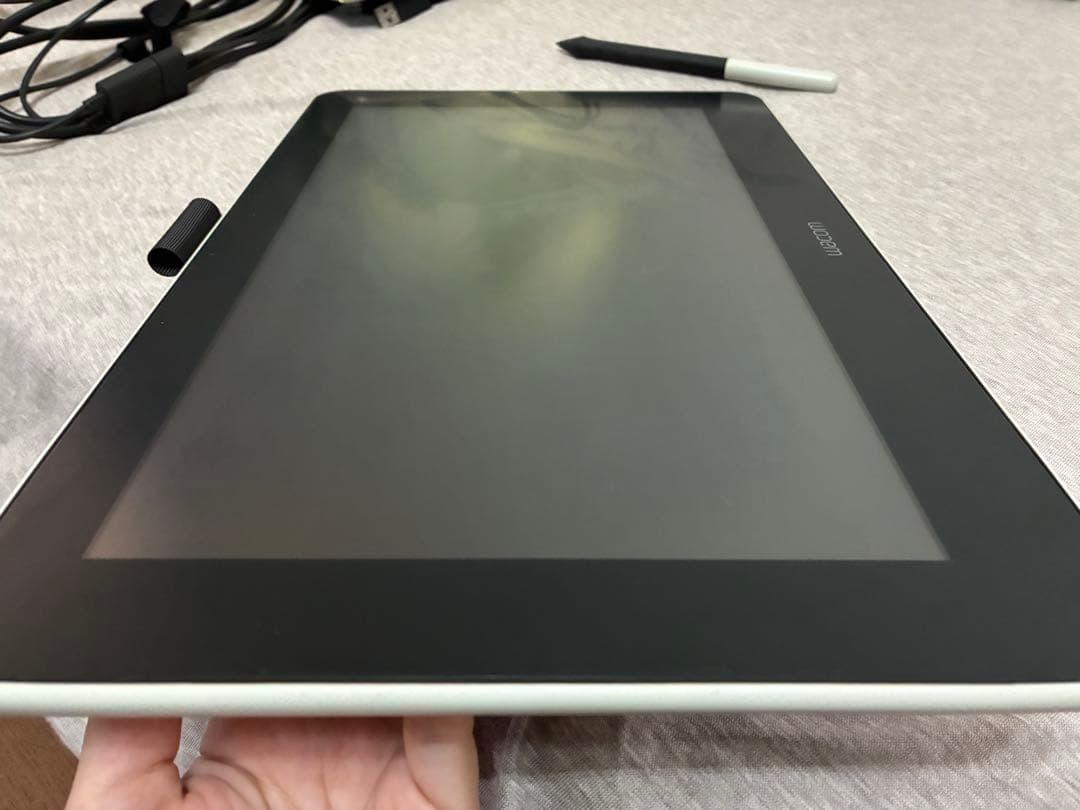WacomOne13(gen.1)DTC133W1D／美品 液晶ペンタブレット