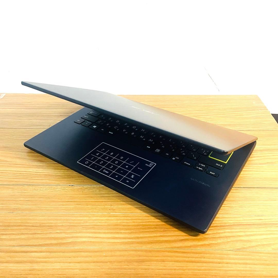 2022モデル薄型ASUSノートパソコンSSDwin11オフィスカメラ