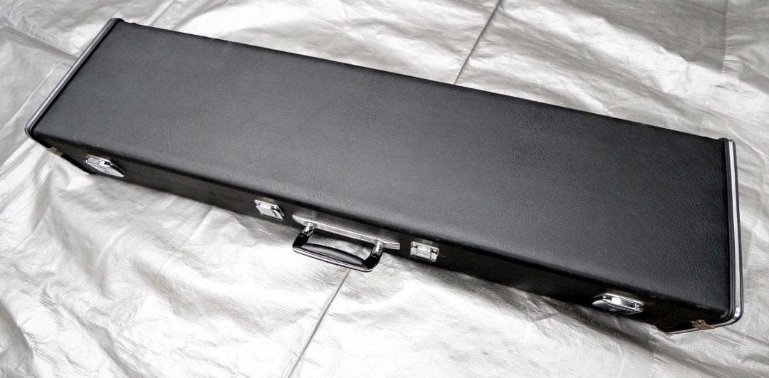 ■高級三味線■細棹 紅木 綾杉胴 バチ、ハードケース付き