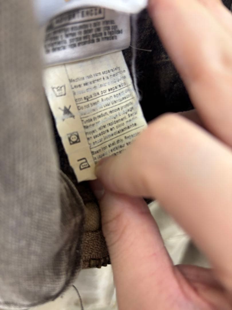 カーハート　デトロイトジャケット　ベージュ