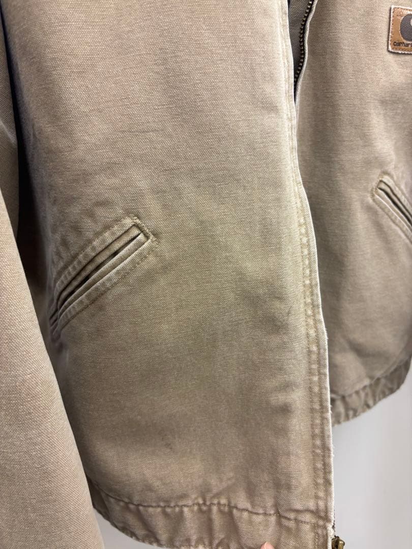 カーハート　デトロイトジャケット　ベージュ