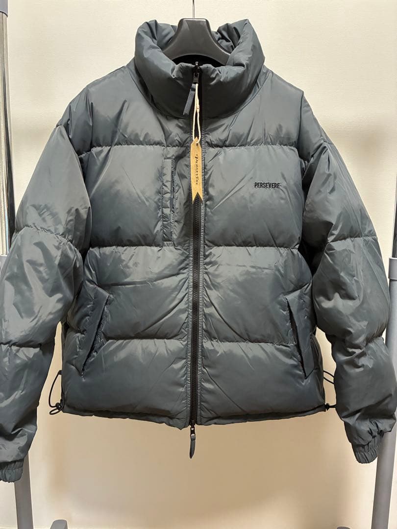 26年新作 PERSEVERE DOWN パーシビア リバーシブル ダウン 灰