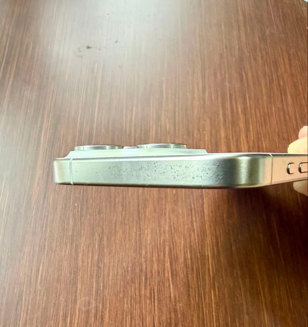 ガラスフィルム付き！iPhone 15 Pro 256GB SIMフリー