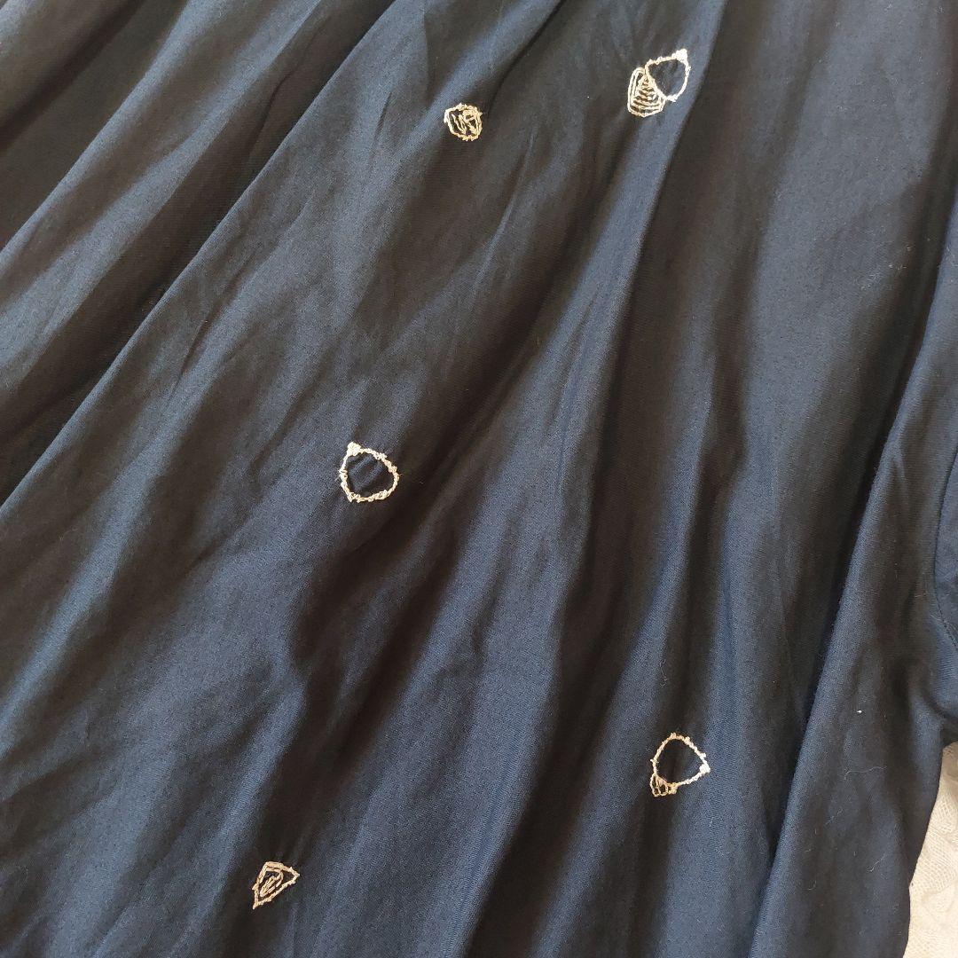 nume ヌメ パラスパレス 総柄 刺繍 ロングワンピース Vネック 七分袖