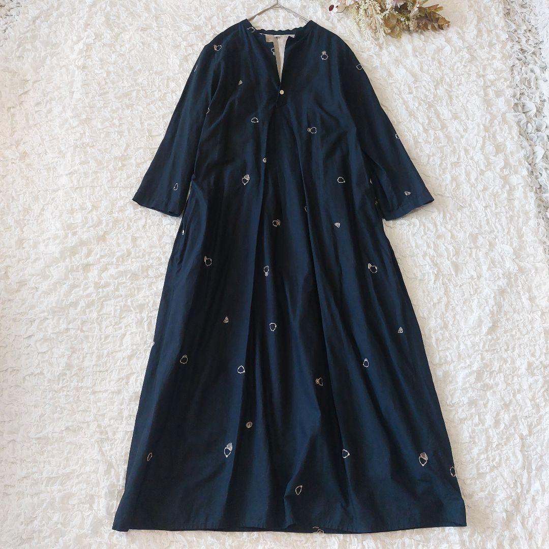 nume ヌメ パラスパレス 総柄 刺繍 ロングワンピース Vネック 七分袖