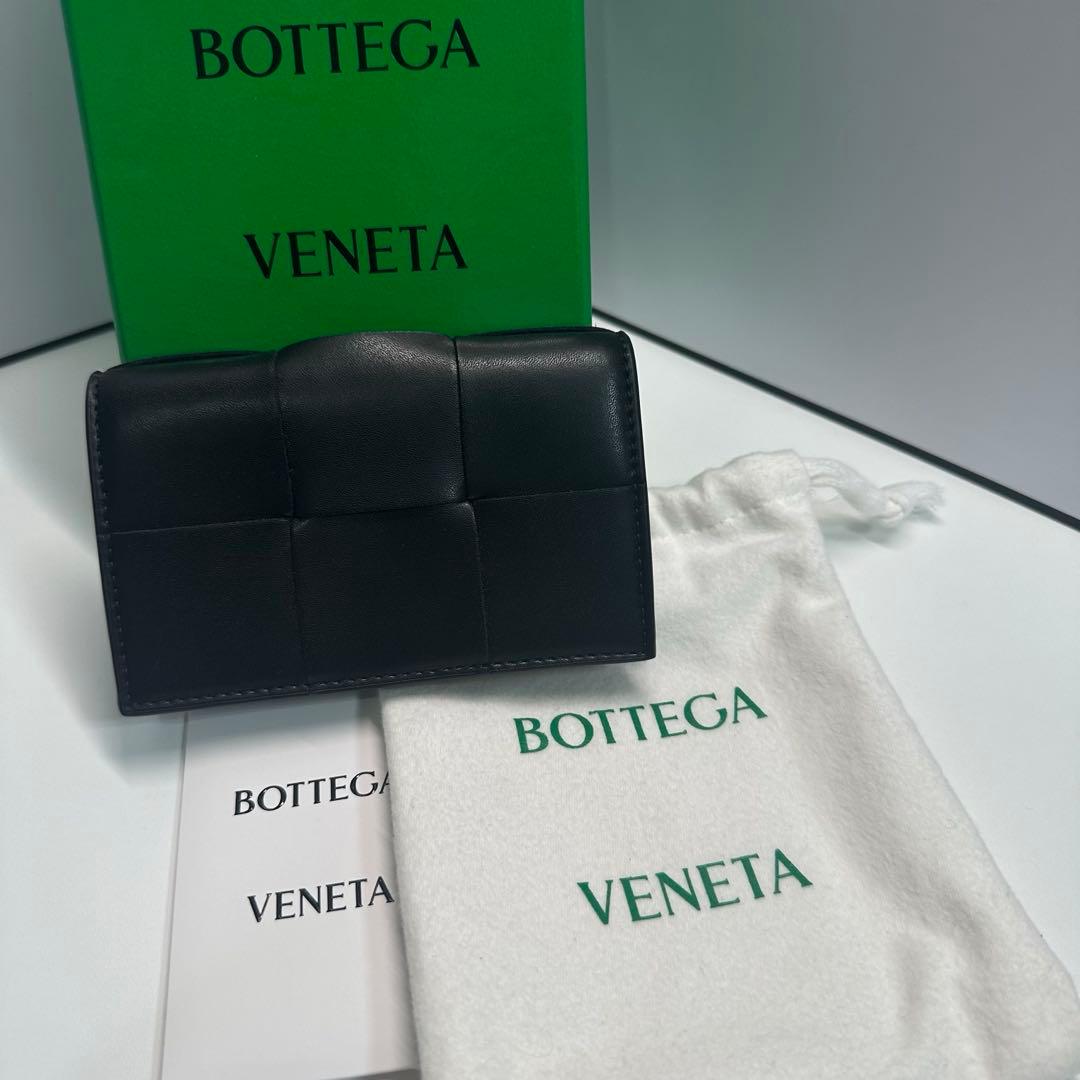 【なぁーにぃー】BOTTEGA VENETA 名刺入れ