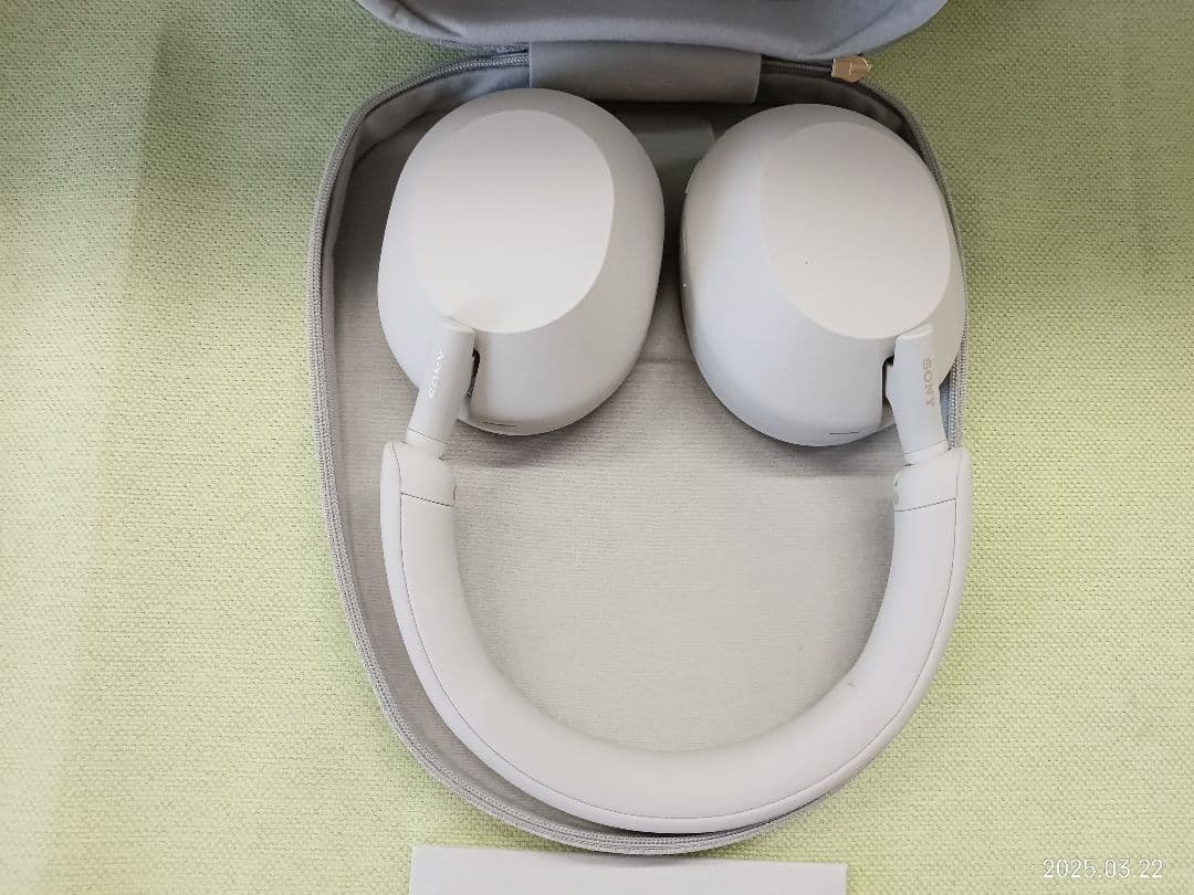 《TB15》SONY WH-1000XM5 ヘッドホン プラチナシルバー