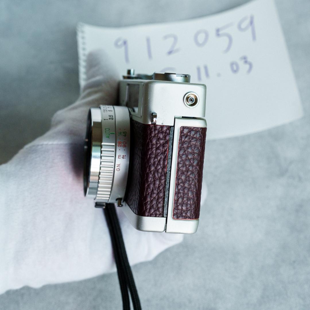 （kiki）Konica C35 flash matic バーガンディ