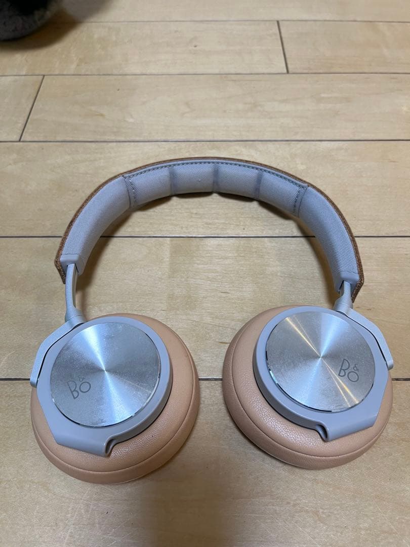 Bang & Olufsen Beoplay H4 ベージュ