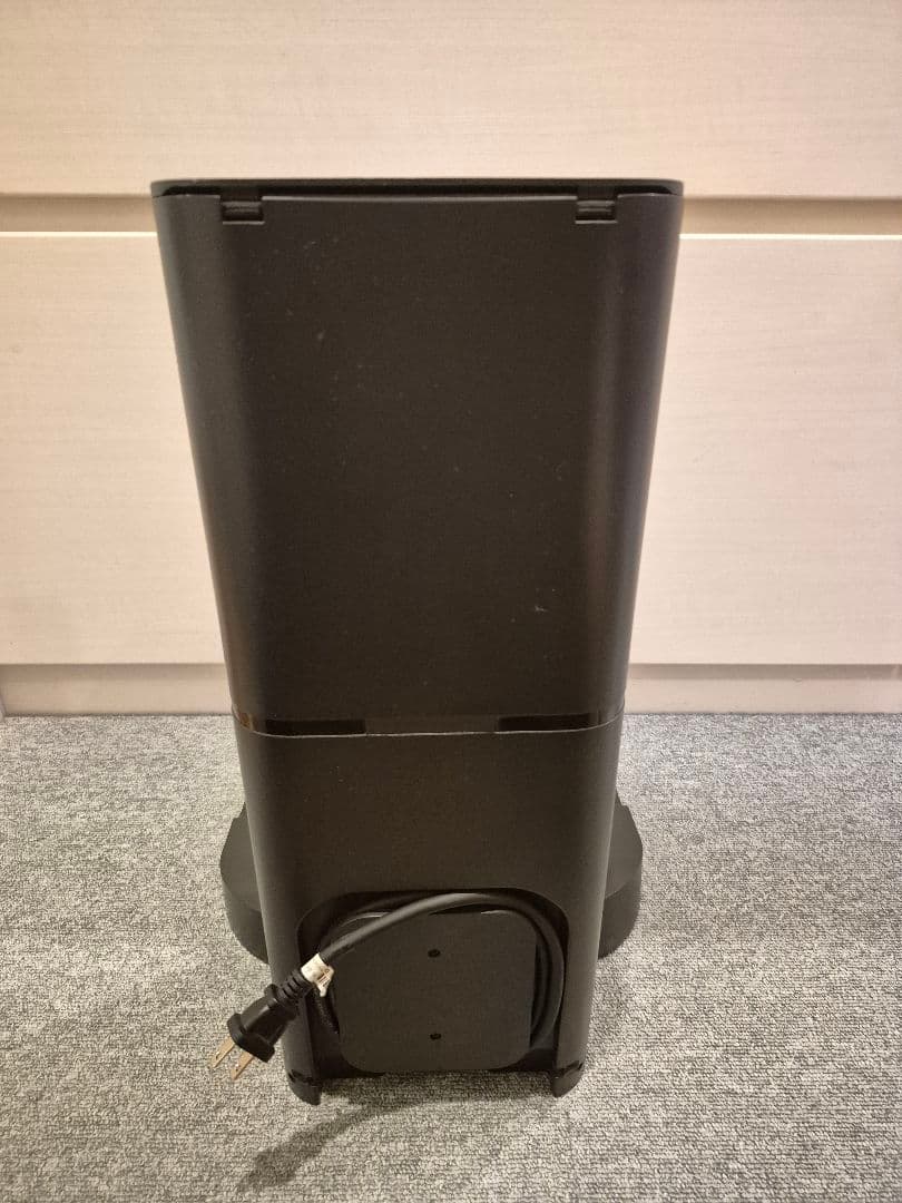 iRobotのルンバiシリーズ　クリーンベースのみ