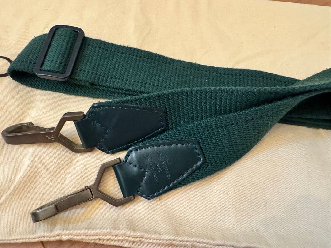 LOUIS VUITTON ダークグリーン ボストンバッグ　タイガ　ケンダル