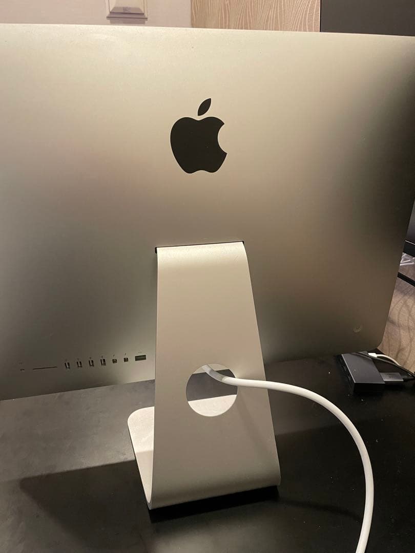 iMac (Retina 4K,Late 2015) メモリ16 SSD256