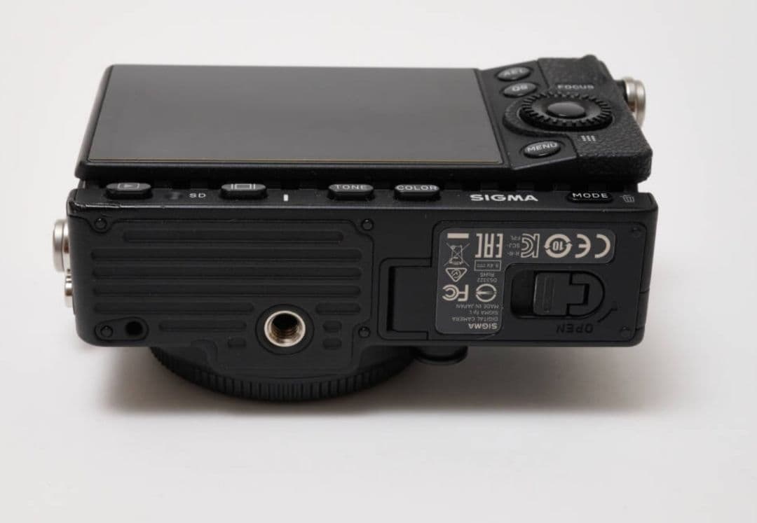 SIGMA fp L　6100万画素