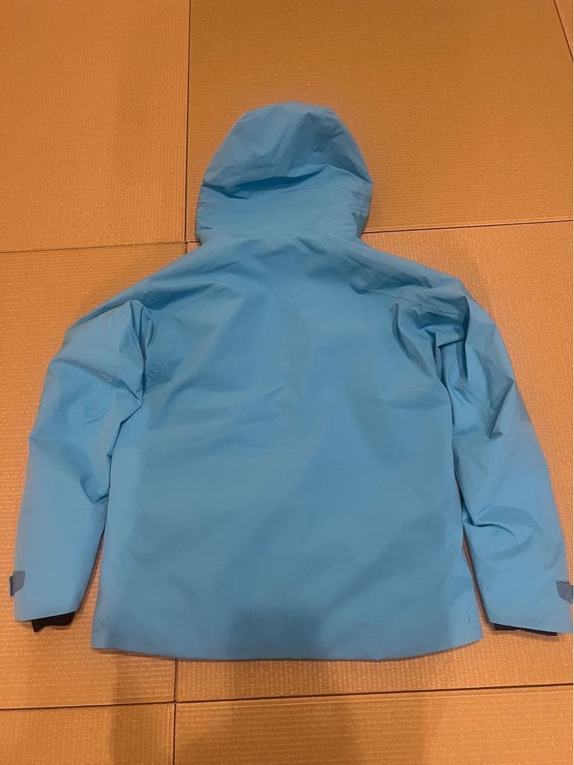 最終値下！未使用 ライトブルー スキーウェア上下フード付き