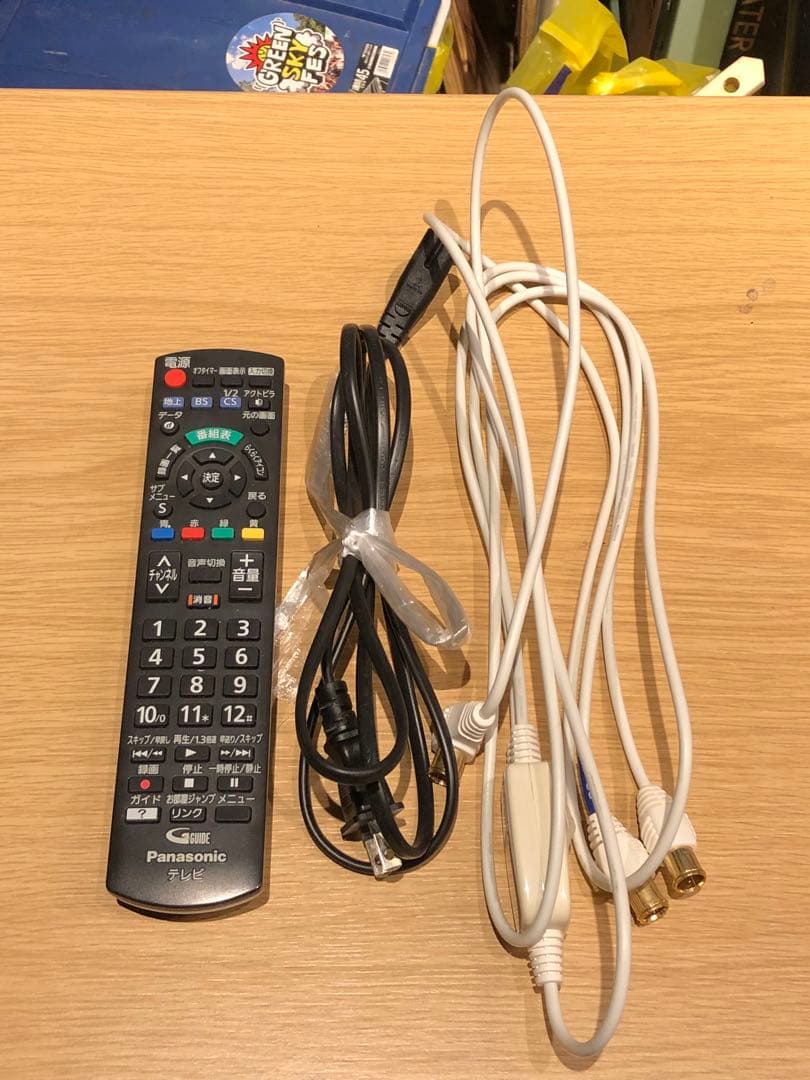 Panasonic 液晶テレビ 24インチ　TH-24C305 リモコン付き