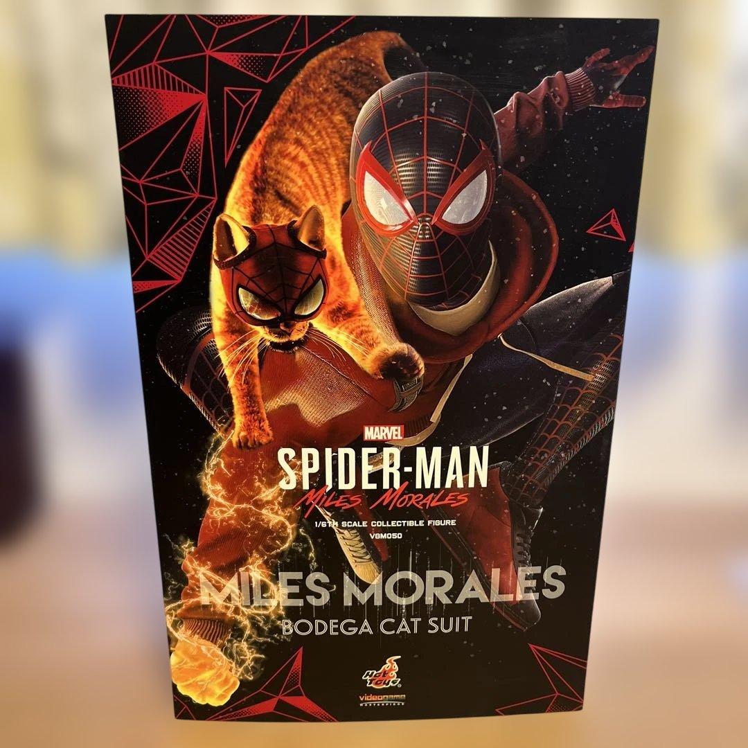 ホットトイズ マイルス・モラレス スパイダーマン 売店の看板猫スーツ版