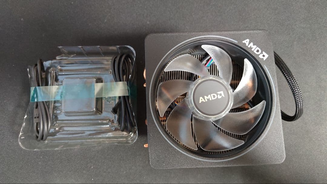 AMD Ryzen7 3700X CPUとクーラー