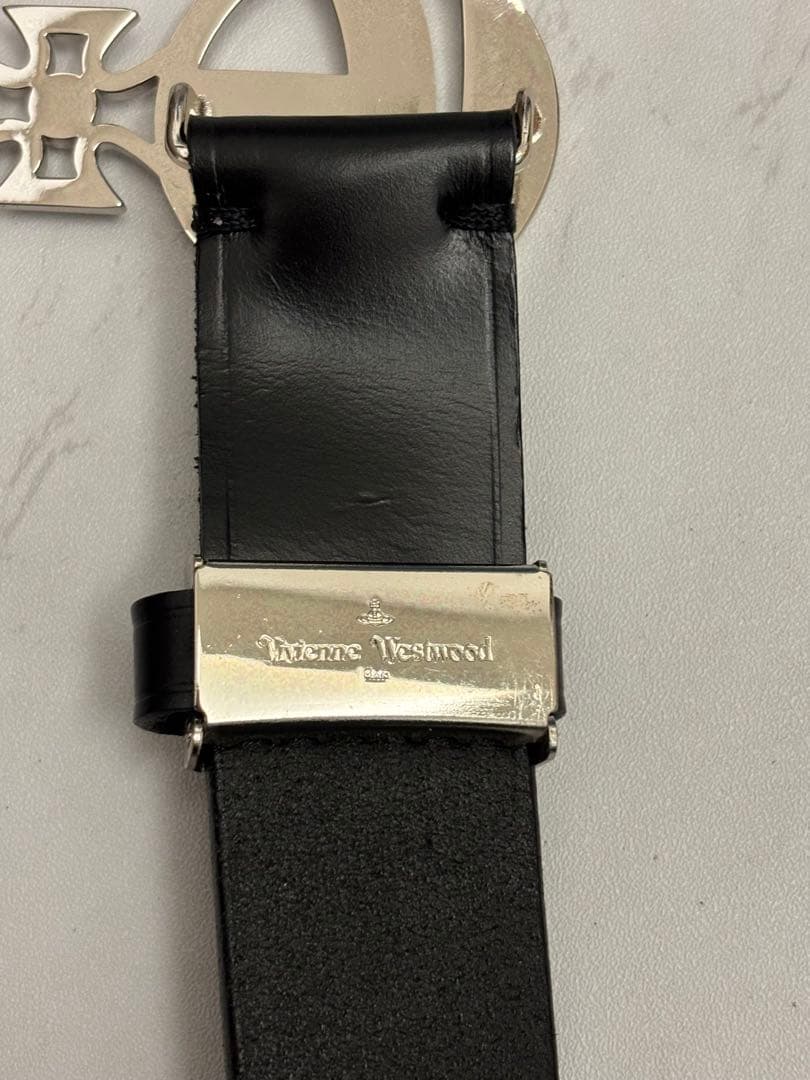 ヴィヴィアン レザーベルト