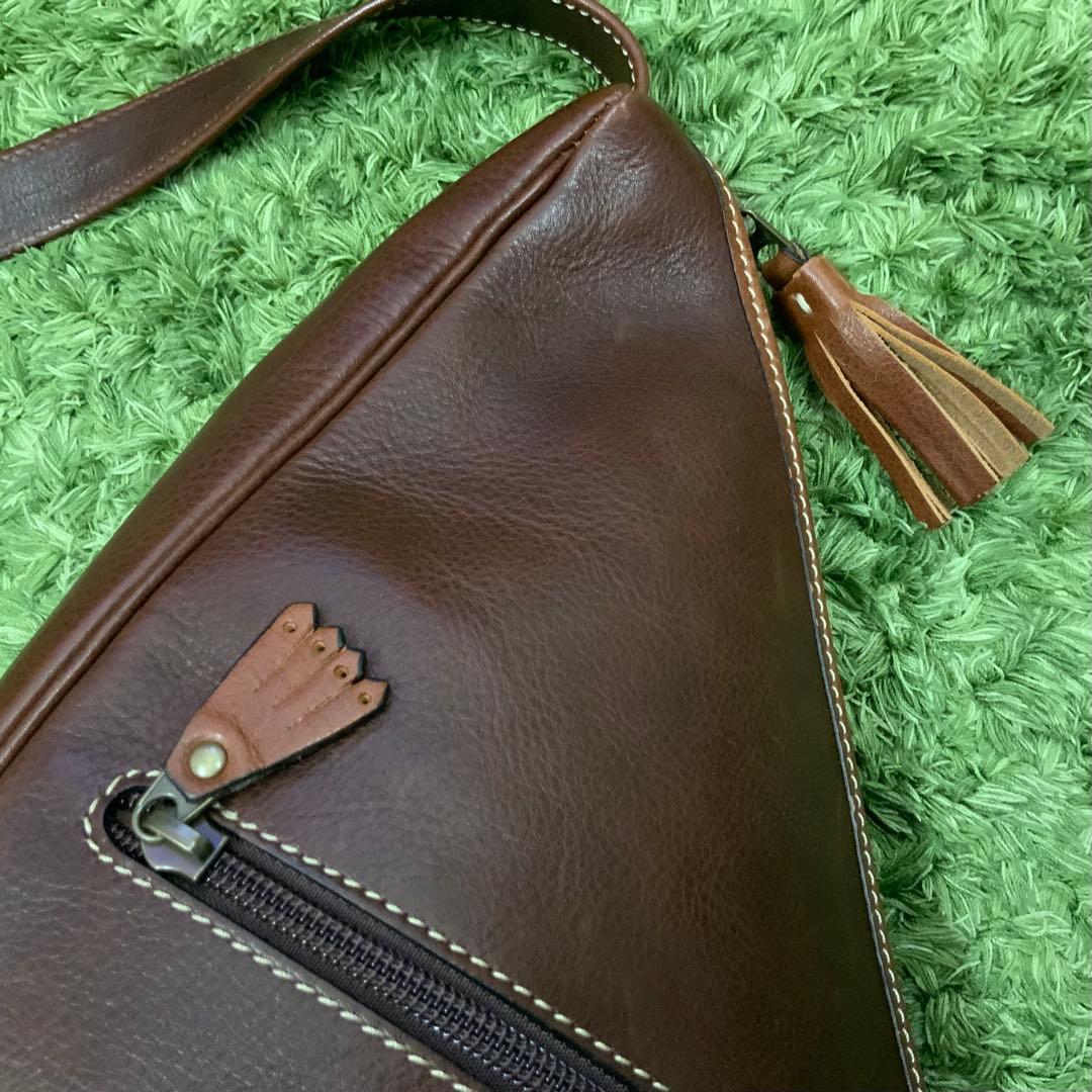 美品！ 札幌革職人館 LS レザーステーションサッポロ 本革 ボディーバッグ