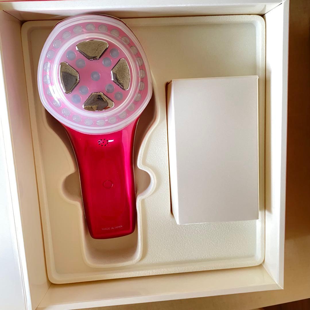 大幅値引き☆ピュアパルス2　美顔器　リフトアップ　フェイシャル