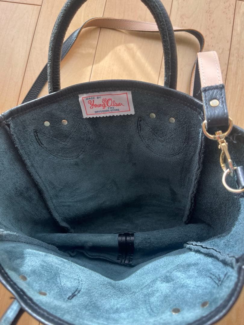 YOUNG ＆OLSEN ヤングアンドオルセン プチレザーショルダーバッグ 黒